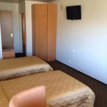 Tenisas Hotel 3*