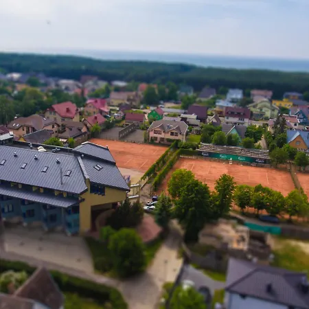 Tenisas Hotel 3*