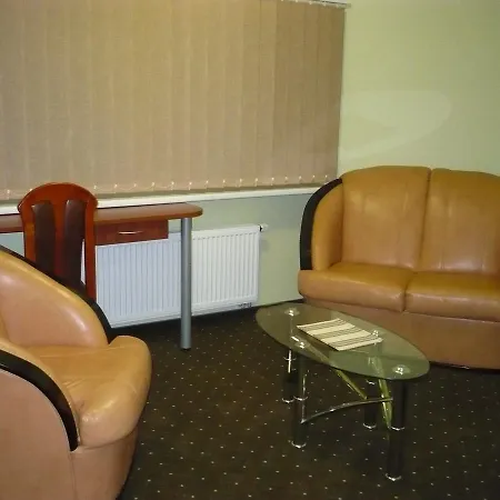Tenisas Hotel 3*